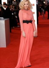 Robe rose de style vintage