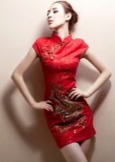 Robe orientale rouge