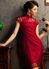 Robe orientale rouge