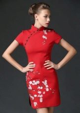 Robe orientale rouge