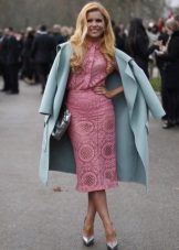 Robe midi dentelle rose