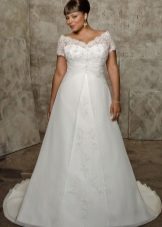 Robe en guipure pour une silhouette parfaite
