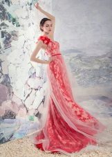 Robe de mariée rouge en guipure