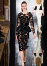 gaine de robe de dentelle avec basky