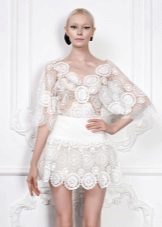 Robe courte en dentelle blanche