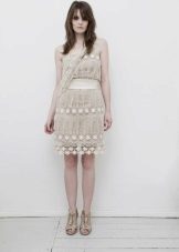 Robe en lin avec bordure en dentelle