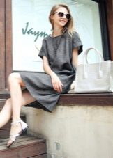 Robe en lin gris