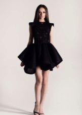 Robe courte noire en néoprène