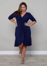 Robe en viscose à volants à la base