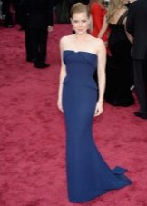 Robe bleue avec basky et train
