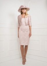 Bolero à une robe avec un corset