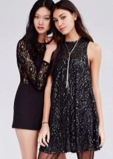 Robe noire festive avec des paillettes