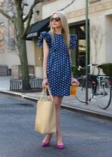 Robe bleu clair à pois blancs