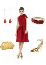 Robe pour la figure Rectangle et accessoires