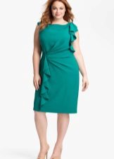 Robe avec un drapé sans manches pour les femmes avec une figure comme Apple