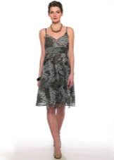 Robe robe d'été mi-longue avec une taille haute