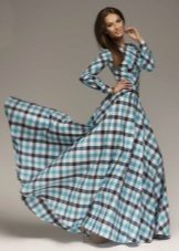 Robe longue dans une cage lumineuse