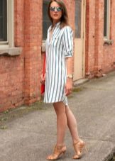 Robe à rayures verticales bleu blanc