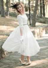 Robe de mariée en guipure dans le style des années 50