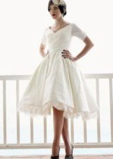 50's robe de mariage à manches courtes décolleté triangle