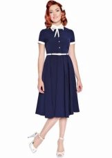 Robe bleue vintage des années 50 avec col blanc