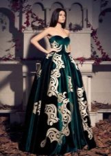 Robe de velours baroque