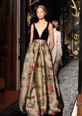 Robe longue au sol baroque