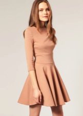 Robe évasée beige