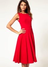 Robe évasée rouge