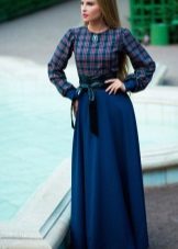 Robe longue d'hiver bleue