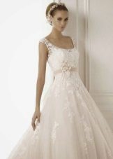 Robe de mariée longue taille haute