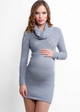 Robe de maternité tricotée