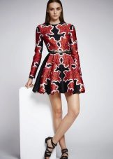 Robe à rayures par Zuraid Murad