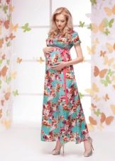 Robe printanière couleur pour femme enceinte
