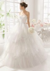 Robe de mariée en couches