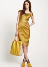 Robe moutarde