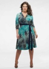 Robe d'été pour le plein avec l'odeur