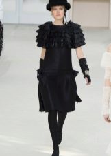 Robe d'automne à manches courtes de Chanel