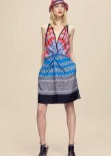 Robe avec des châles drapés