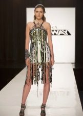 Robe fabriquée à partir de matériaux de récupération