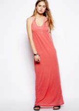 Robe longue en corail