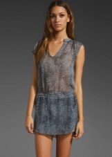 Robe à taille basse pour la figure d'un triangle