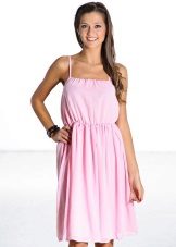 La robe ajustée rose robe bain de soleil