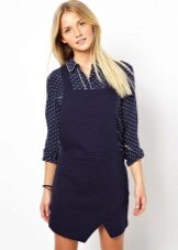 Robe courte avec une chemise