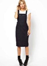 Robe mi-longue droite avec t-shirt