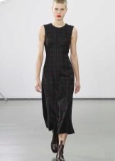 Robe en laine dans une cage sans manches