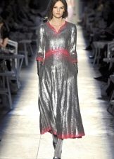 collants à la robe grise