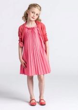 Robe élégante pour une fille complète libre
