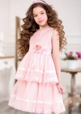 Robe élégante pour la fille courte rose