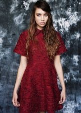 robe en tweed rouge foncé